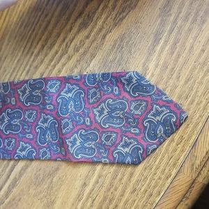 Brooks Brothers Makers Silk Paisley Tie